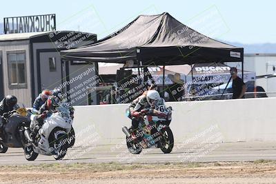 media/Oct-05-2025-CVMA (Sun) [[beeef4f201]]/Race 11-500-400(4)-350 Supersport/
